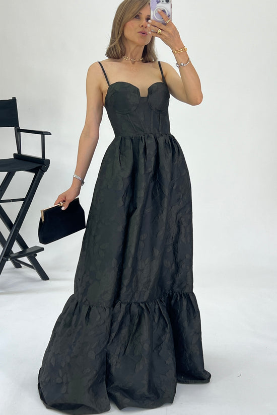 VESTIDO DETALLE EN TELA