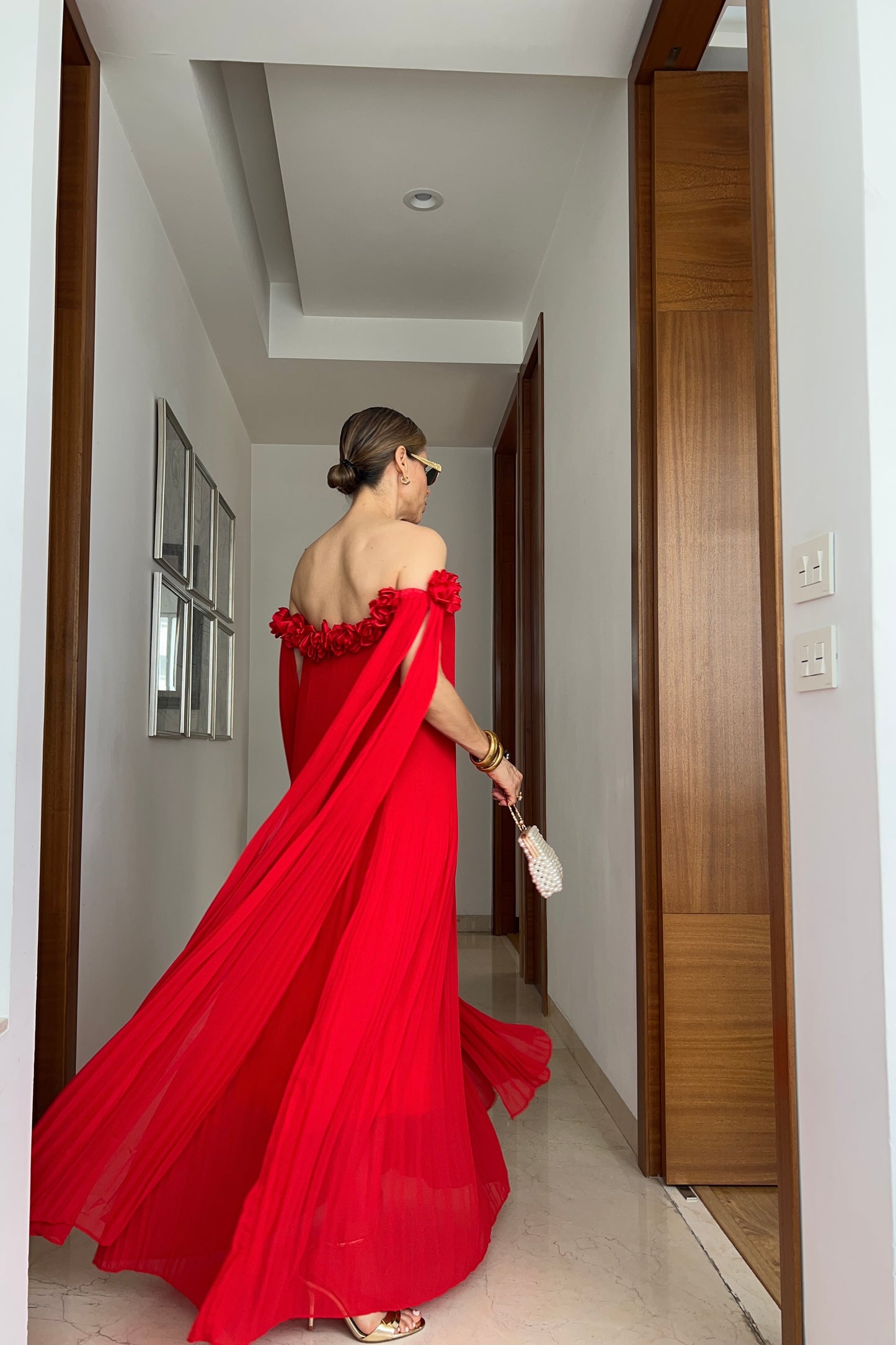 VESTIDO FLORES RESALTADAS