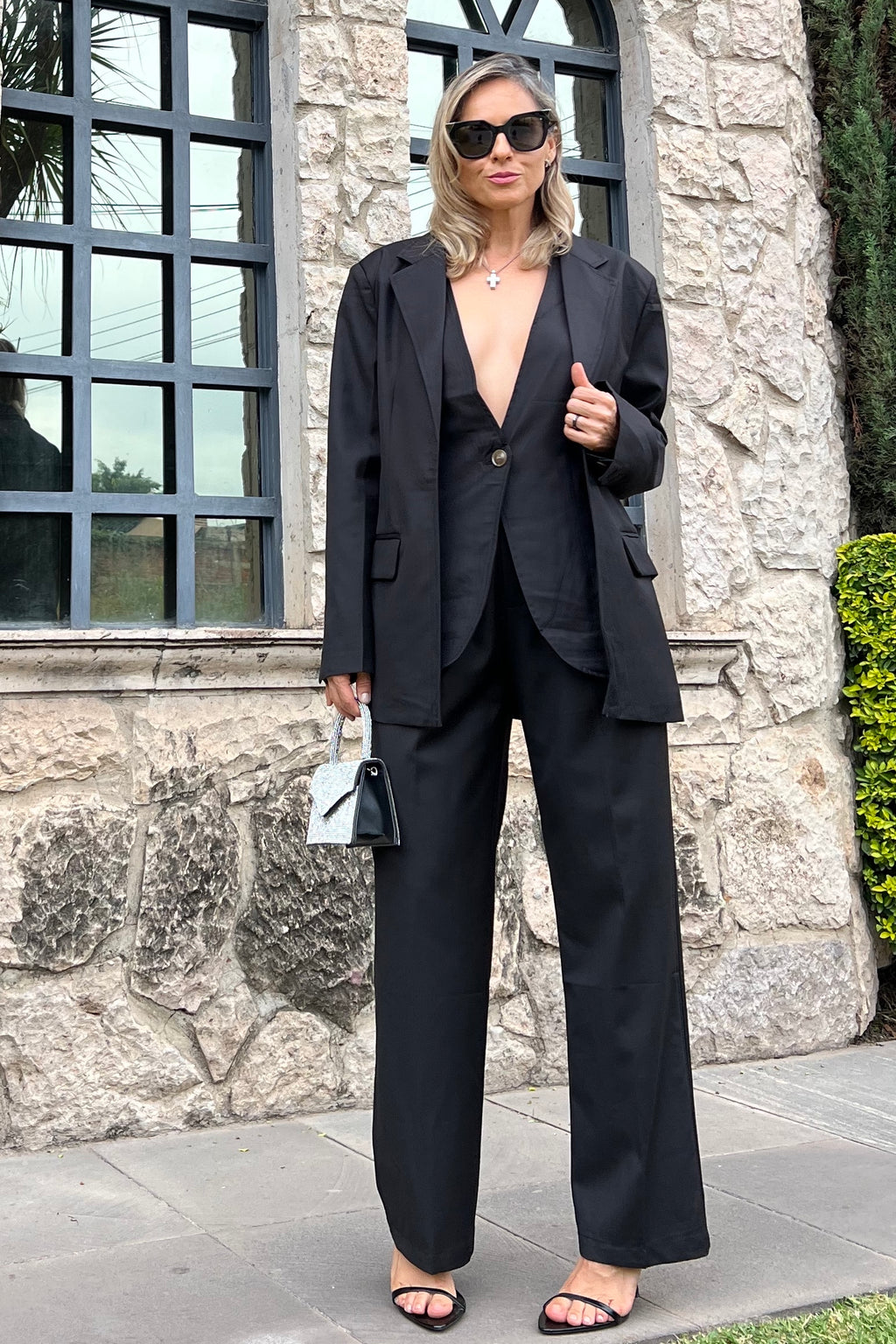 SET MONOCROMÁTICO – Sthela Co - Main Image