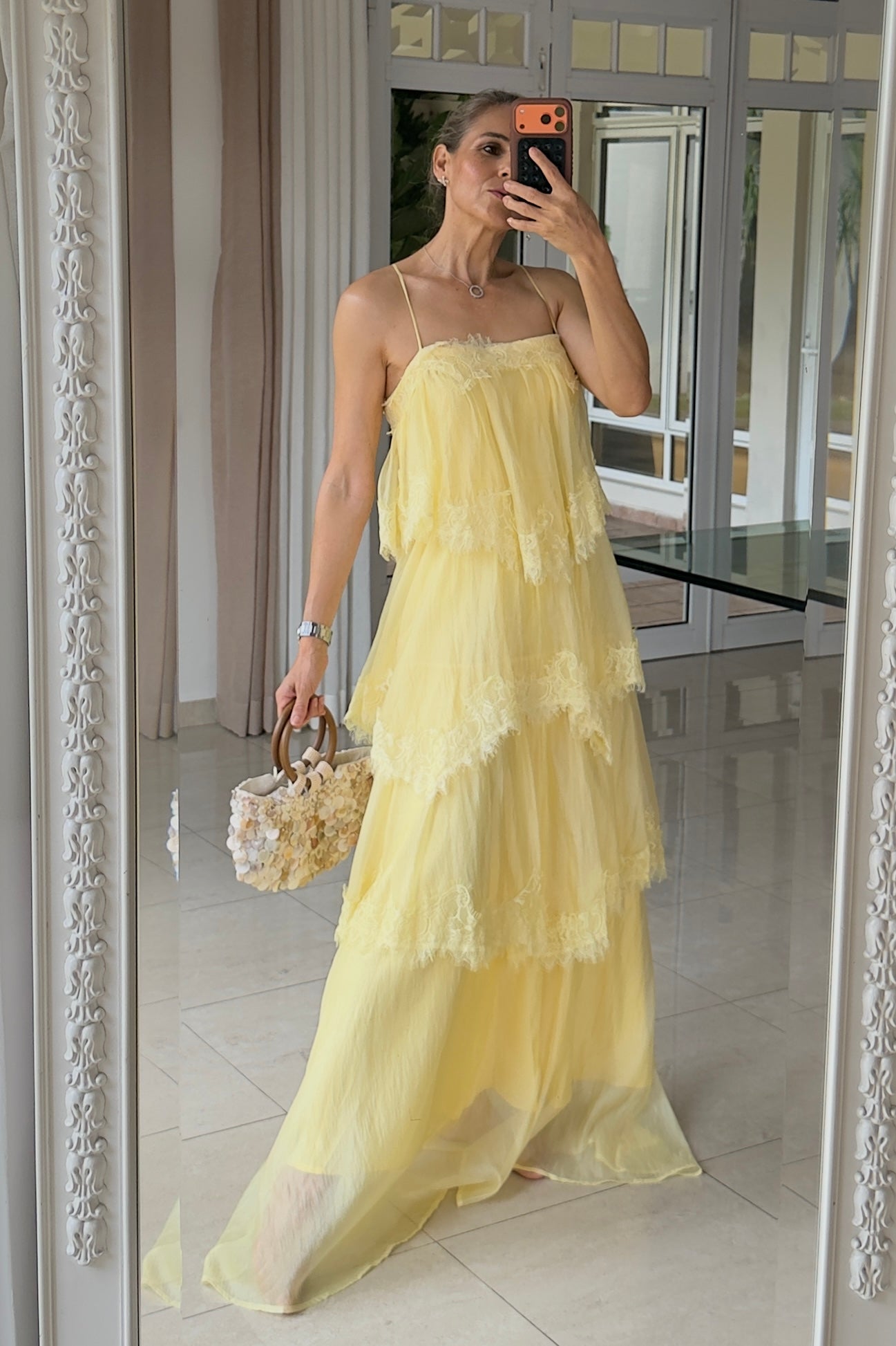 VESTIDO CAPAS & ENCAJE