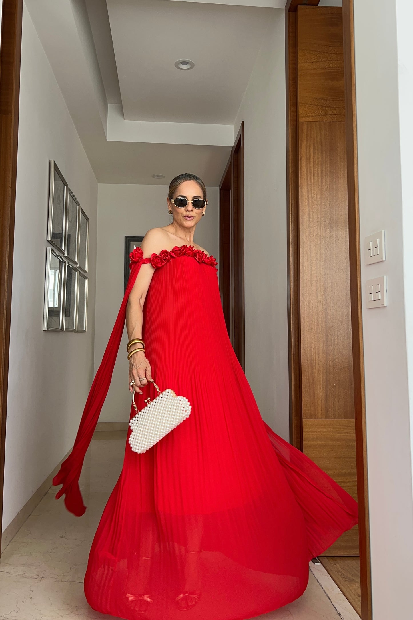 VESTIDO FLORES RESALTADAS