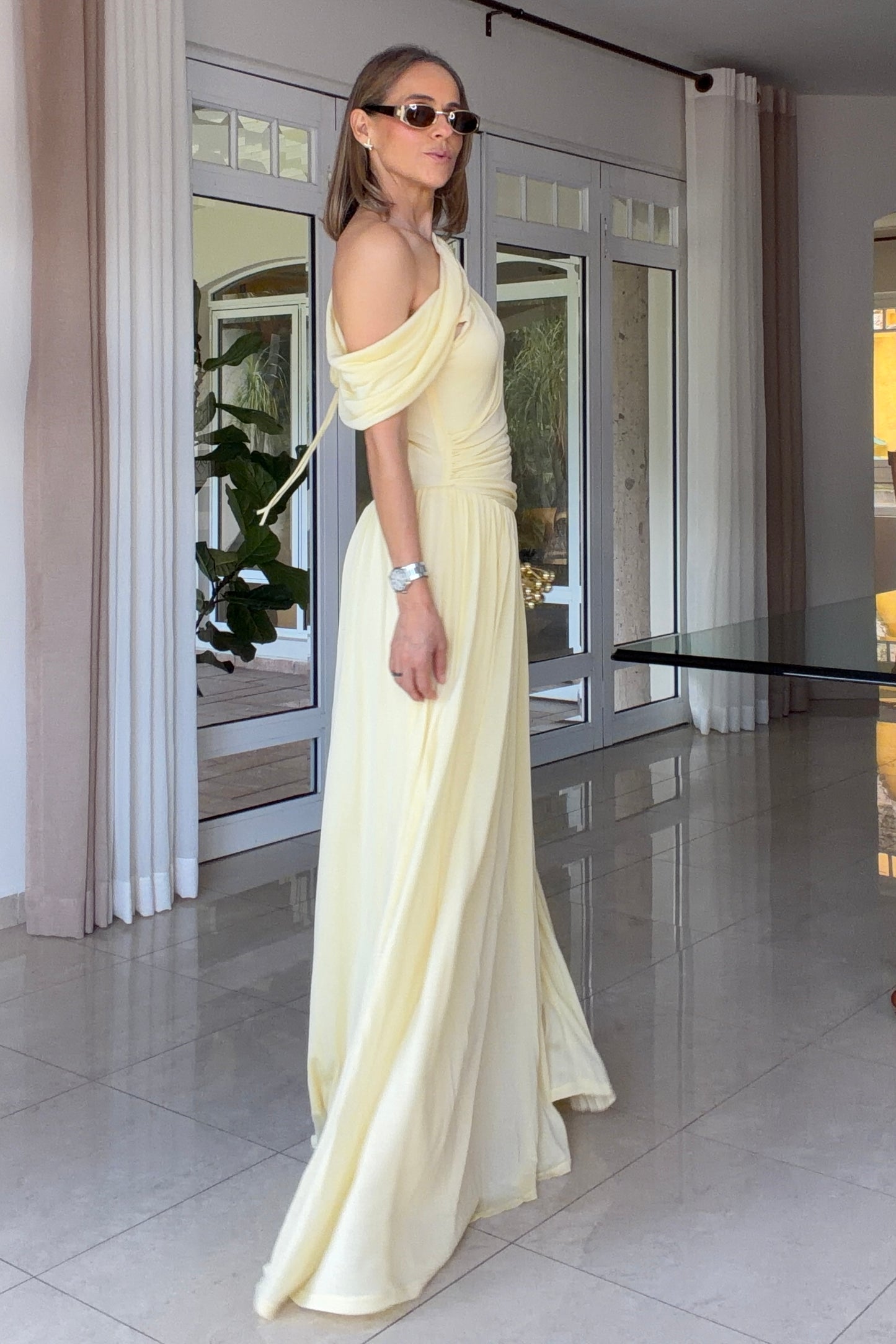 VESTIDO HOMBRO ASIMETRICO