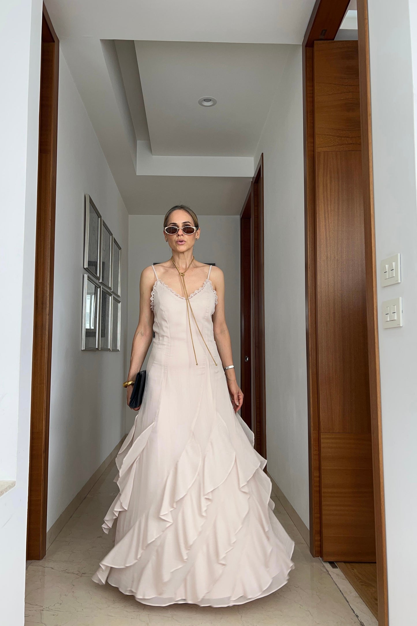 VESTIDO DETALLE OLANES