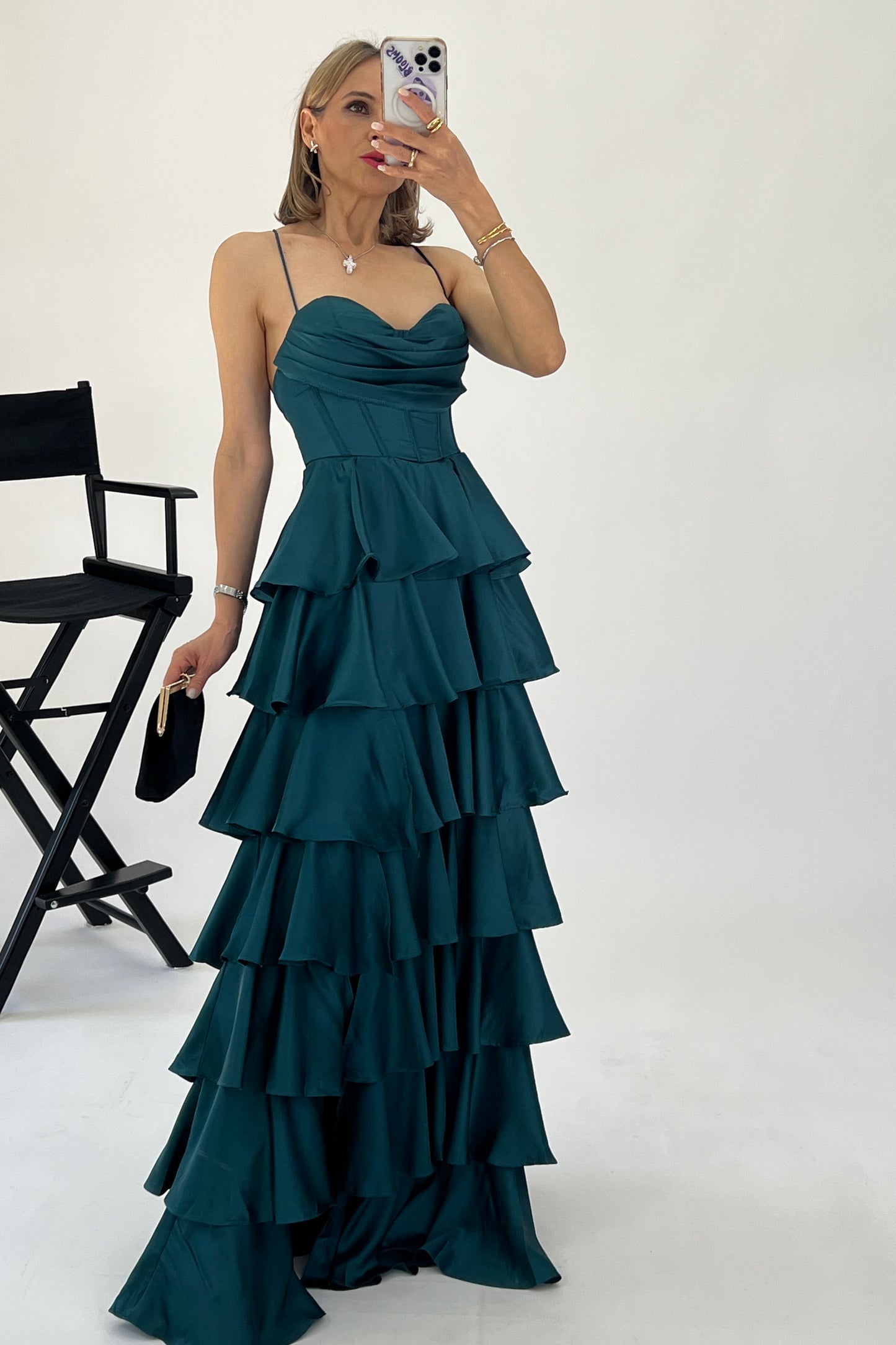 VESTIDO CAPAS OLANES