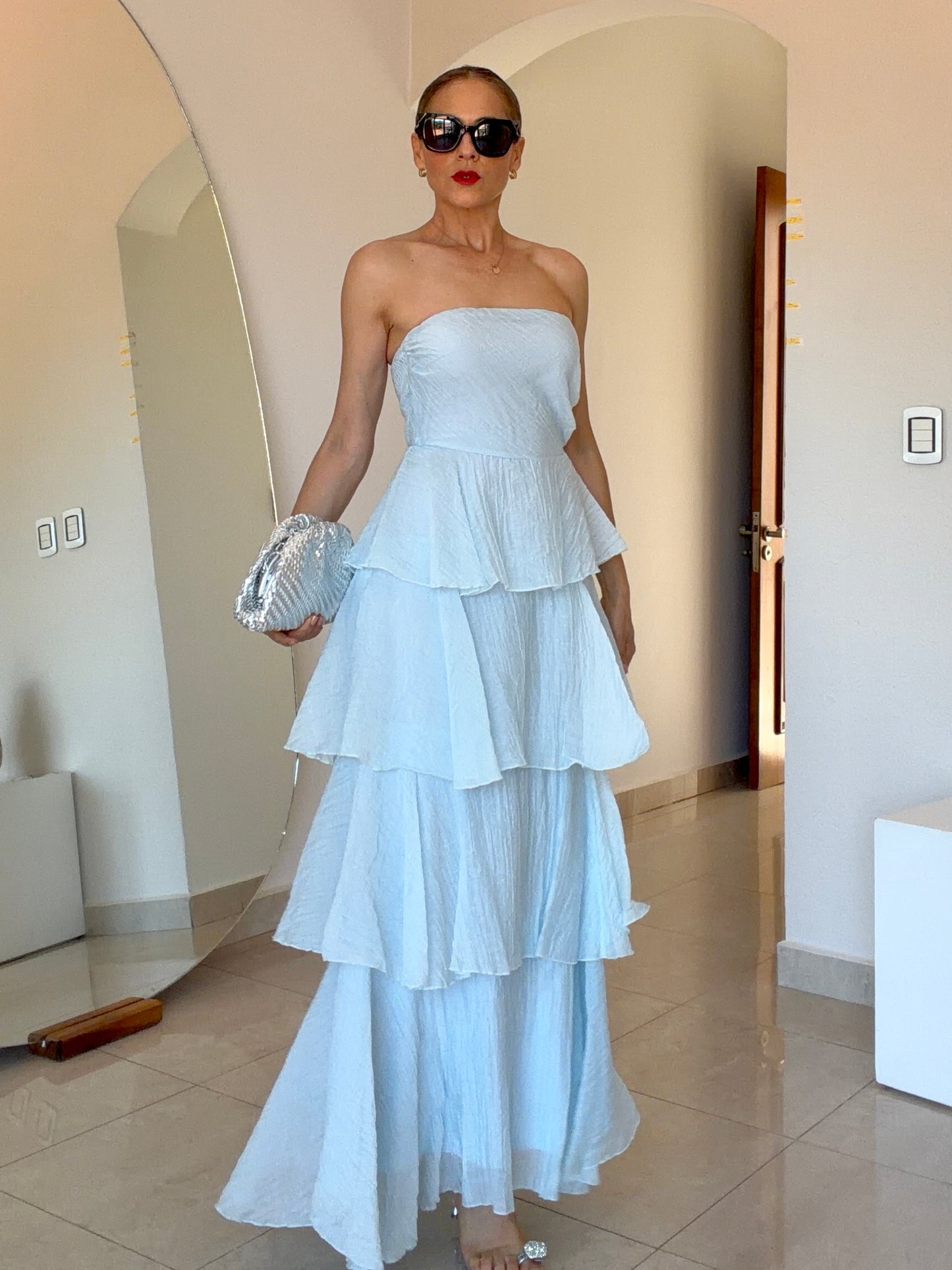 VESTIDO CAPAS