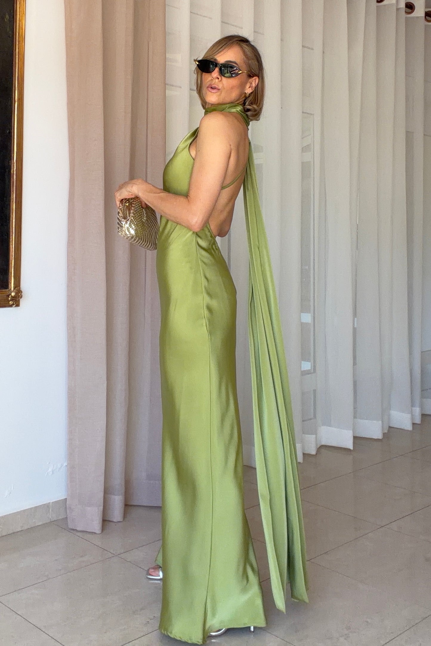 VESTIDO DETALLE CUELLO