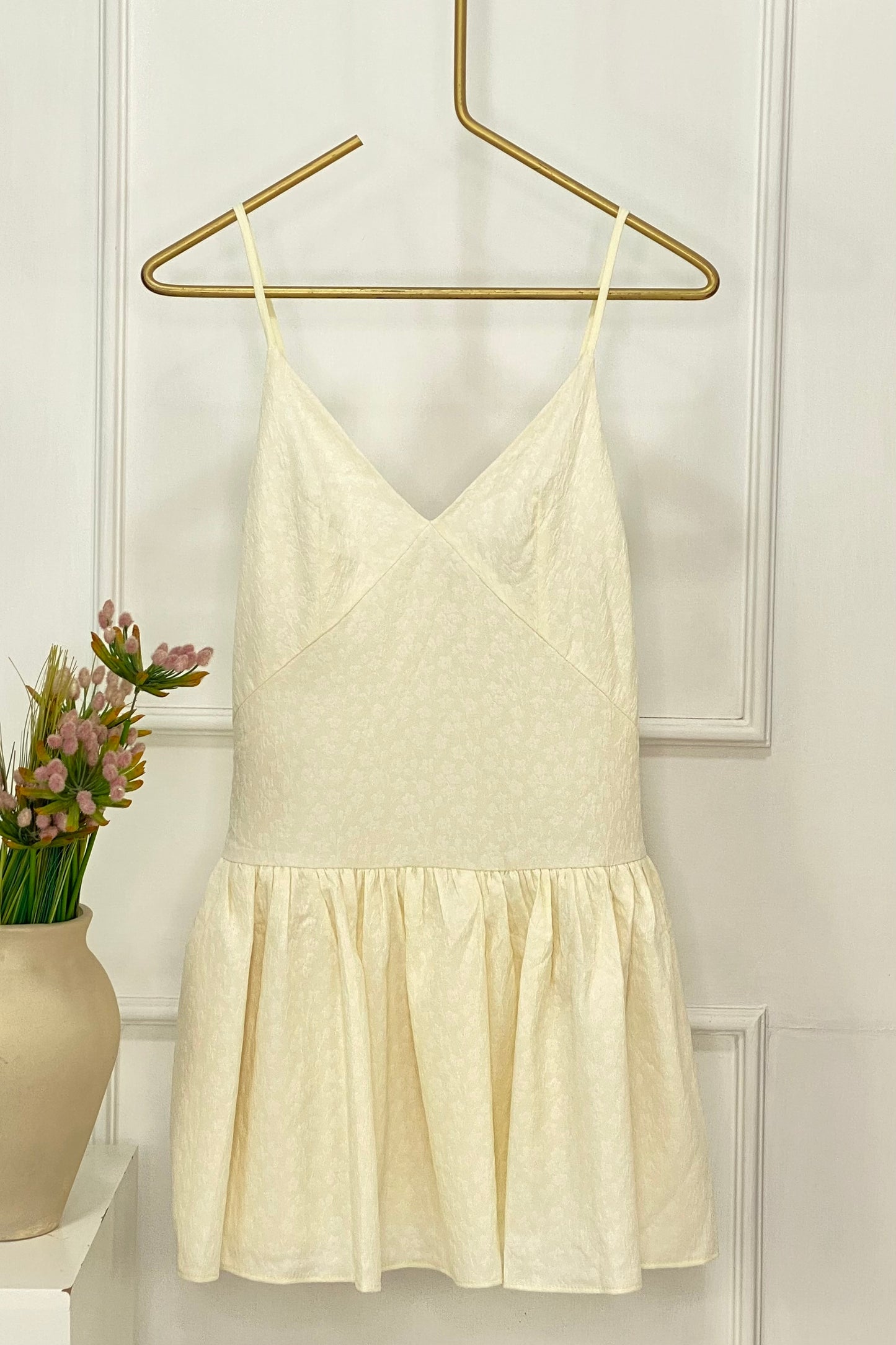 VESTIDO VOLANTE BAJO