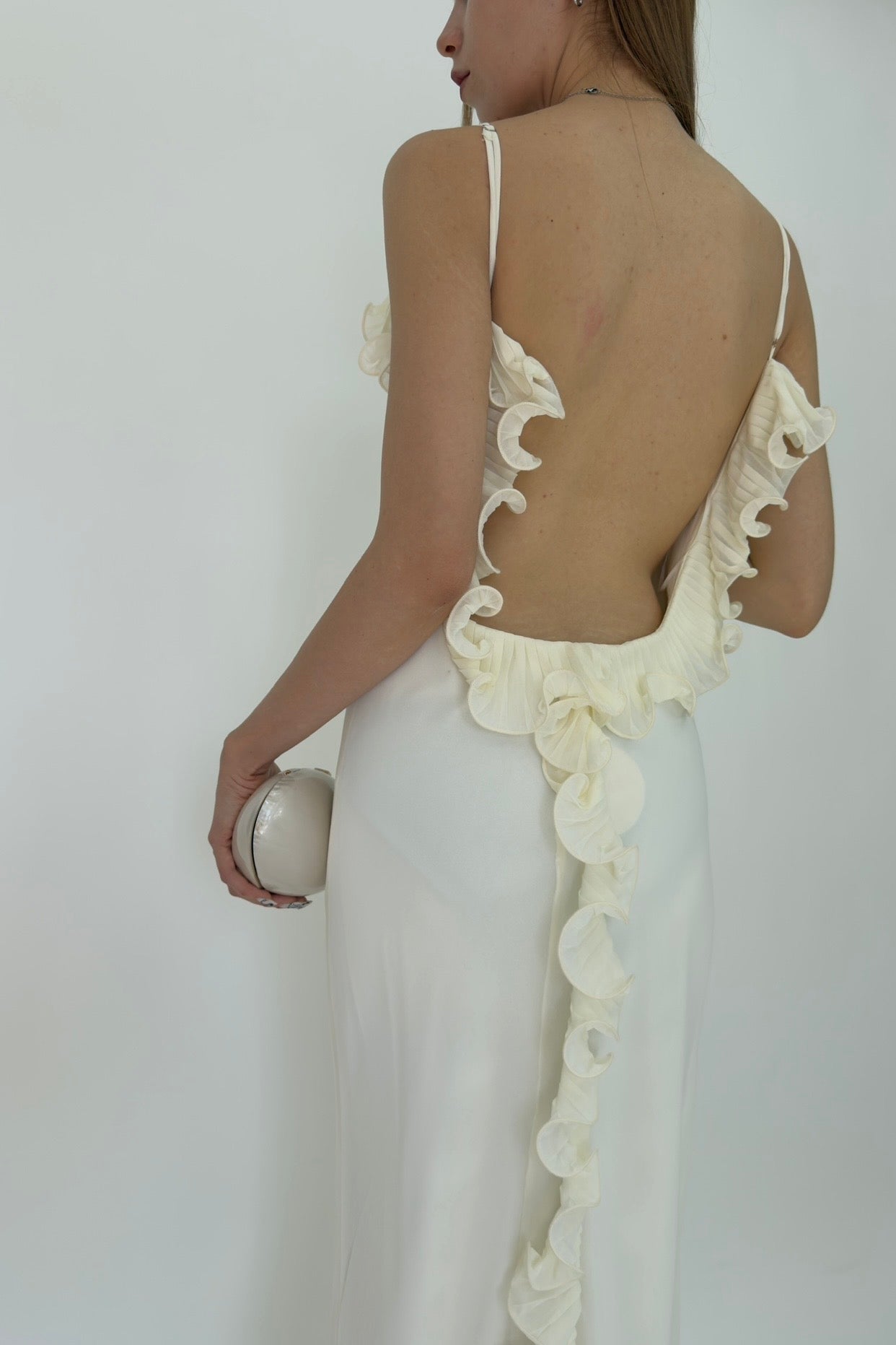 VESTIDO DETALLE VOLANTE