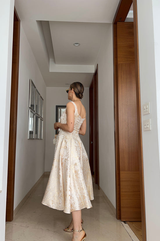 VESTIDO DETALLES DORADOS