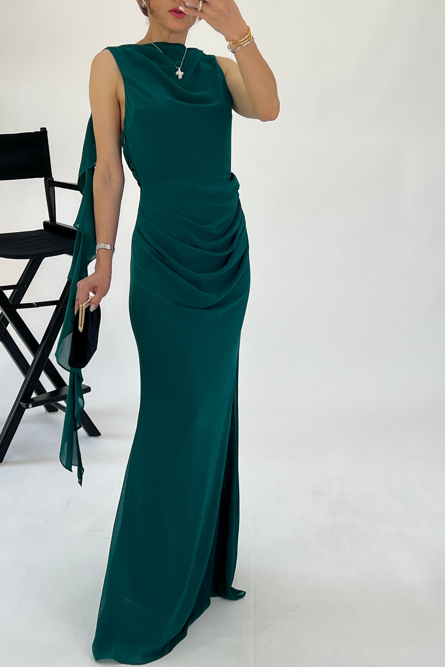 VESTIDO ESCAROLAS