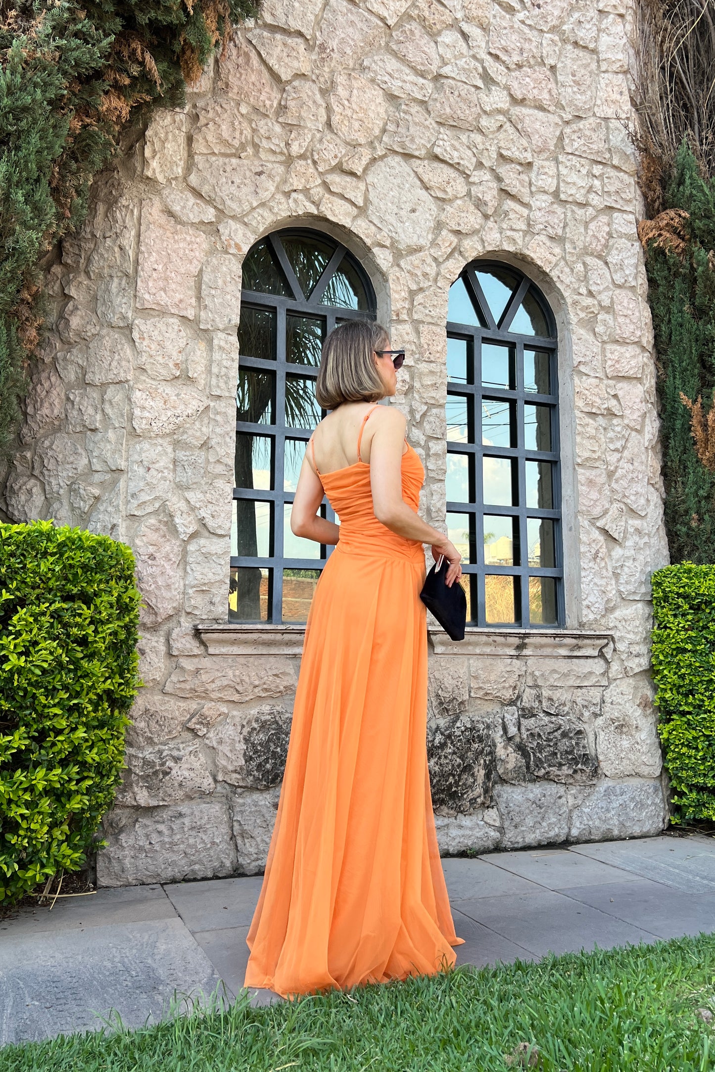 VESTIDO DETALLE COSTADO