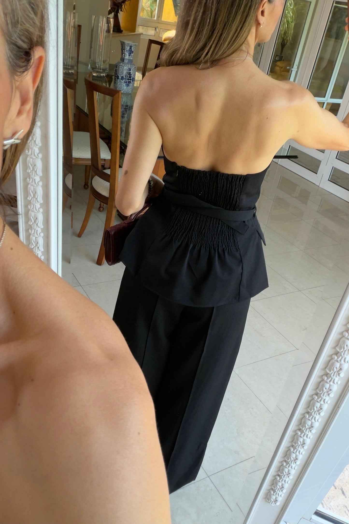 SET OFF SHOULDERS