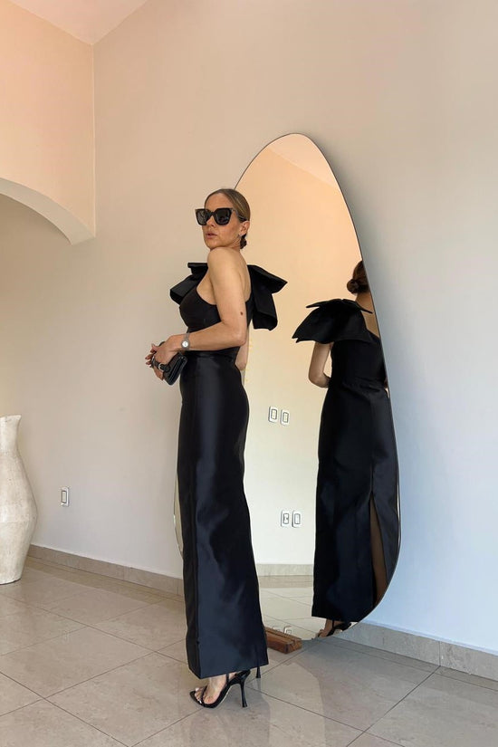 VESTIDO MOÑO EN HOMBRO