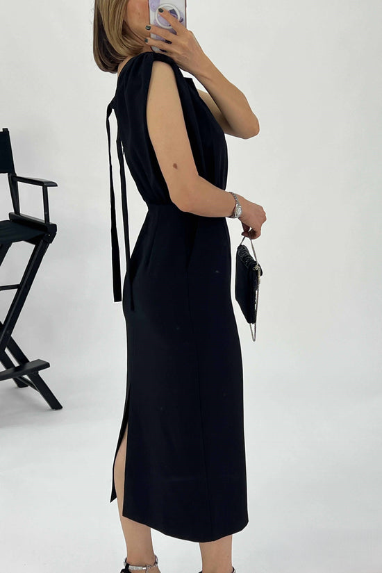 VESTIDO DETALLE HOMBROS