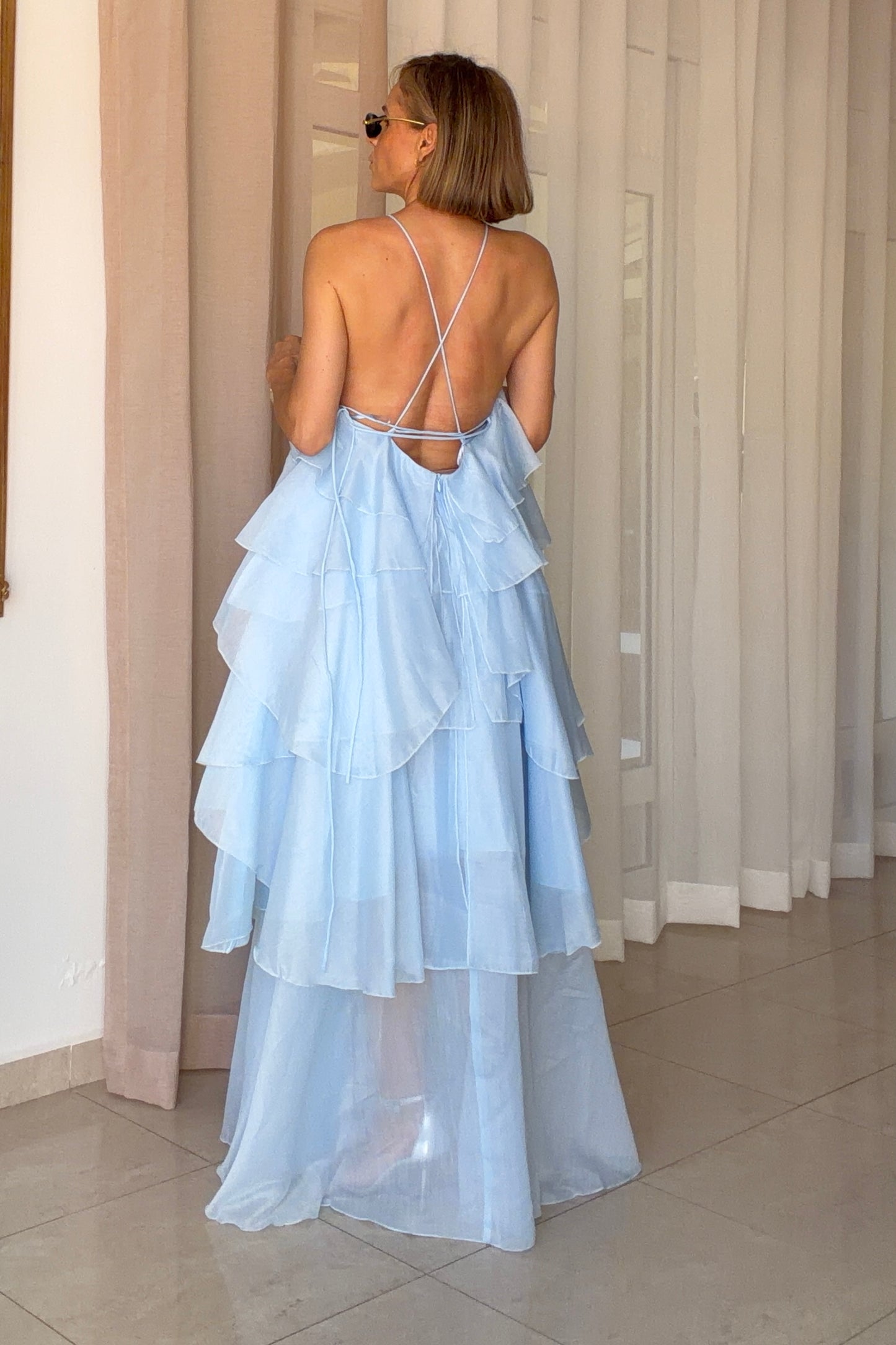 VESTIDO CAPAS IRREGULARES