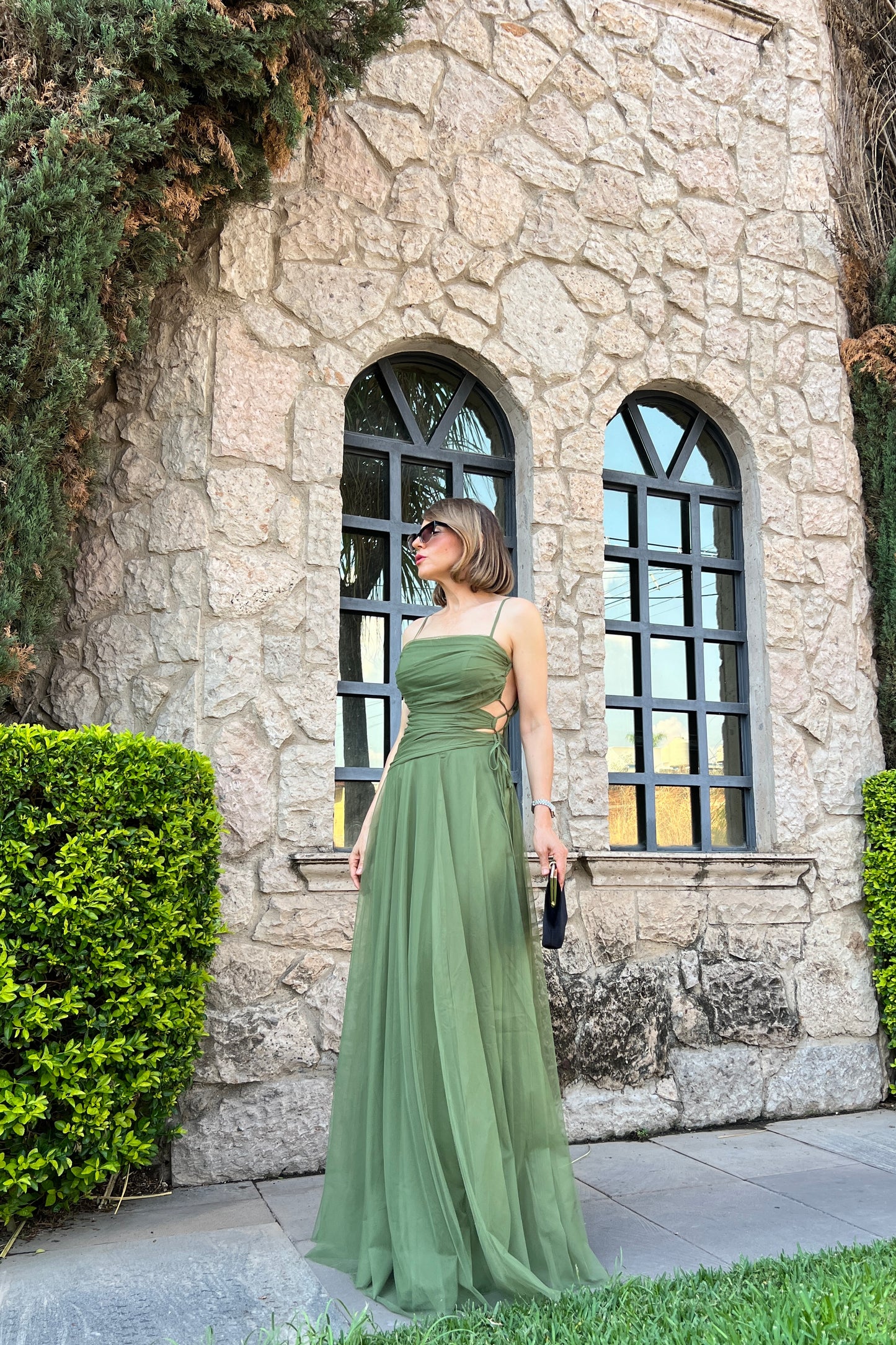 VESTIDO DETALLE COSTADO