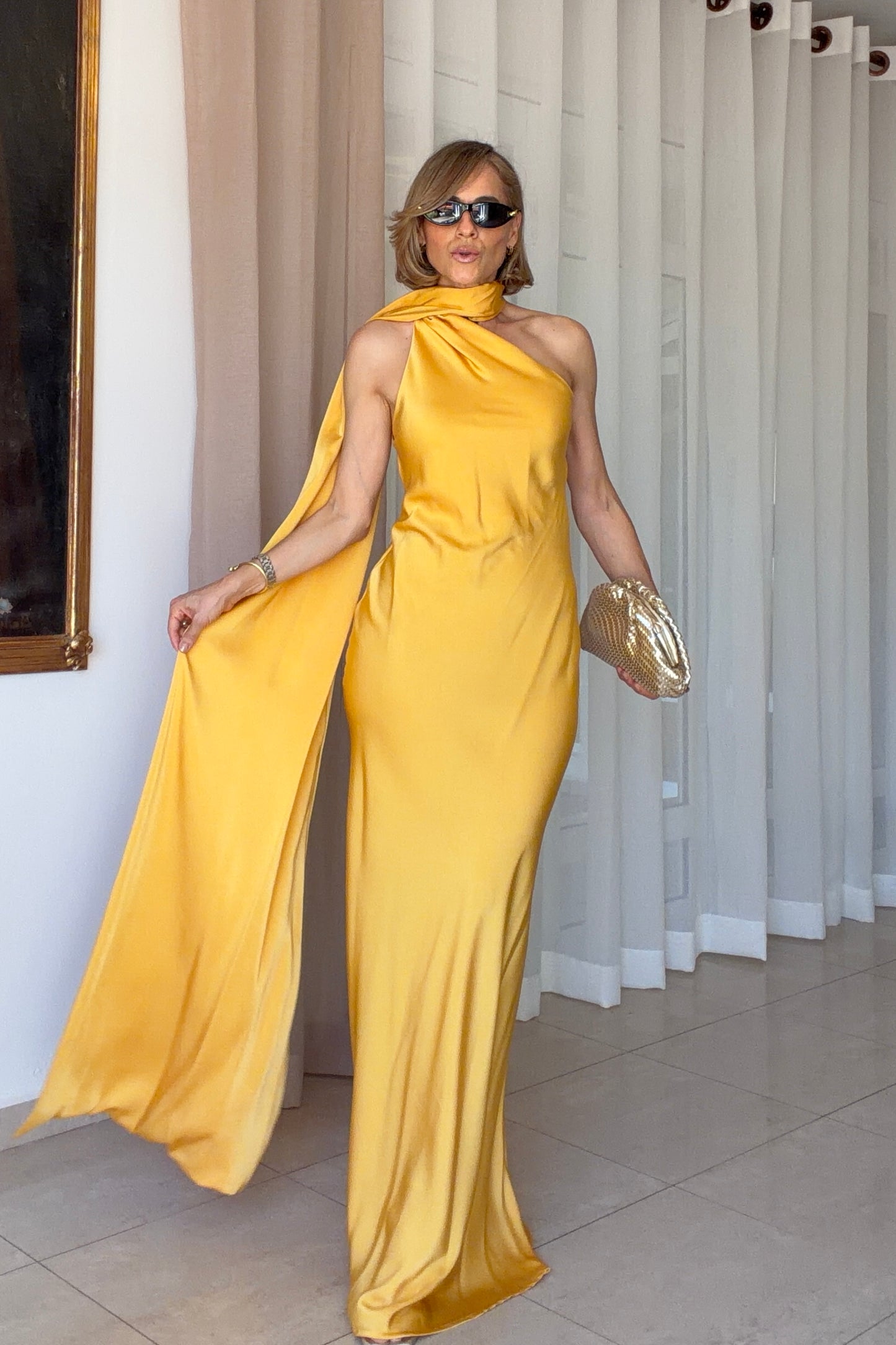 VESTIDO DETALLE CUELLO