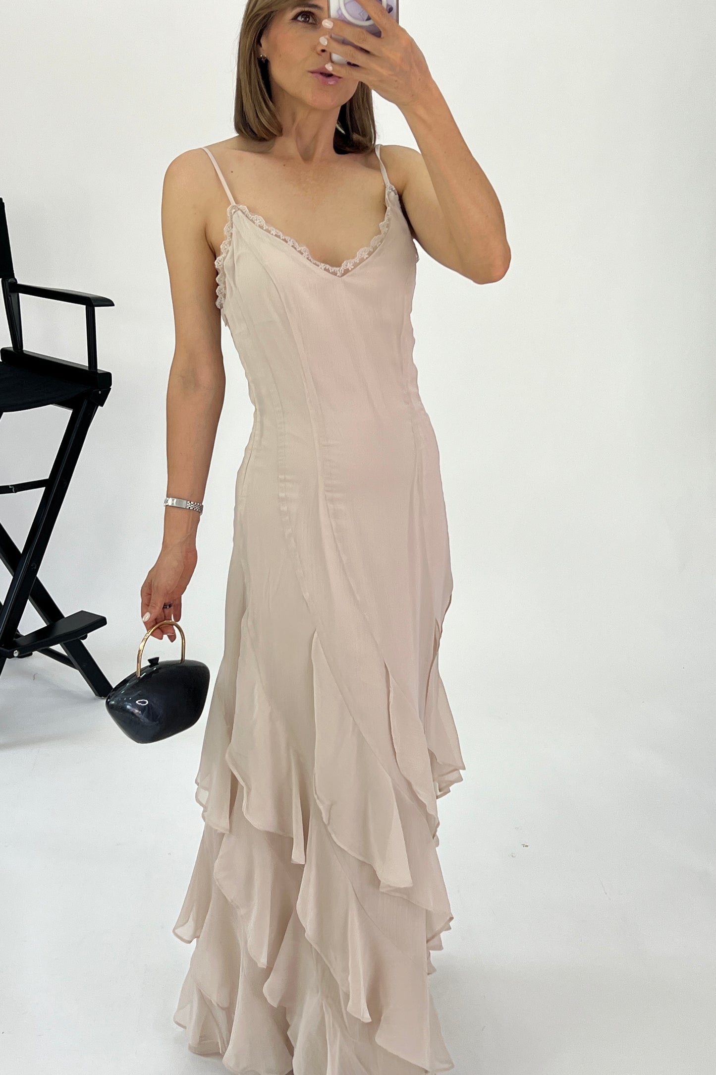 VESTIDO DETALLE OLANES