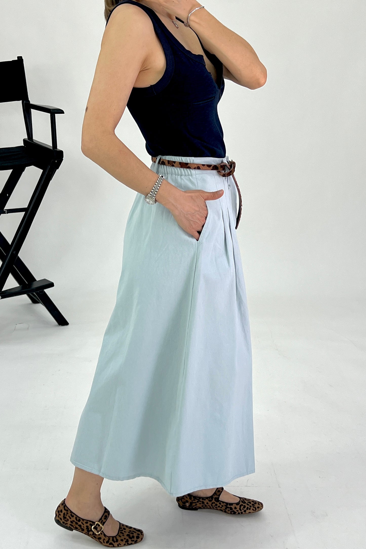 FALDA DETALLE PINZAS