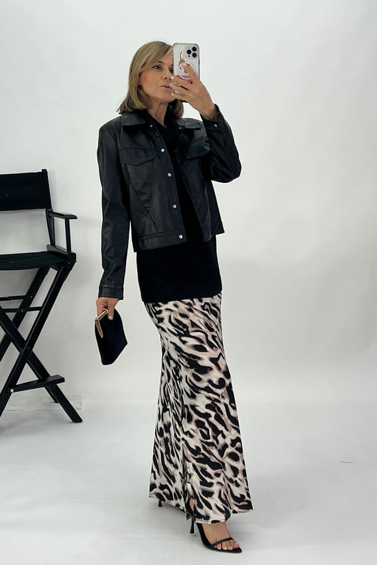 JACKET WITH SLANTED POCKETS