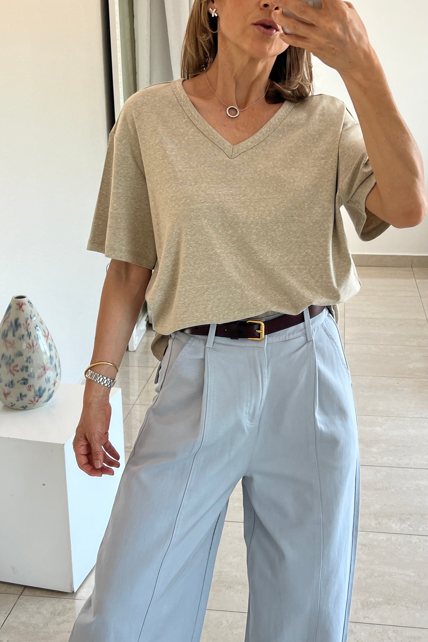 PLAYERA CUELLO V