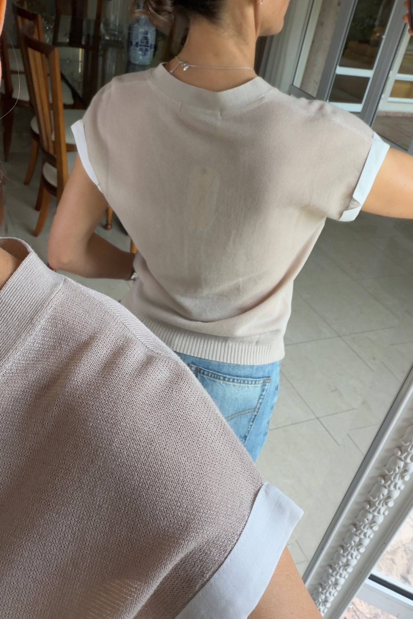 BLUSA DETALLE MANGAS