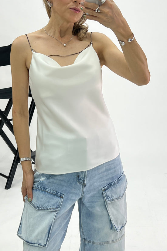 BLUSA DETALLES TIRANTES