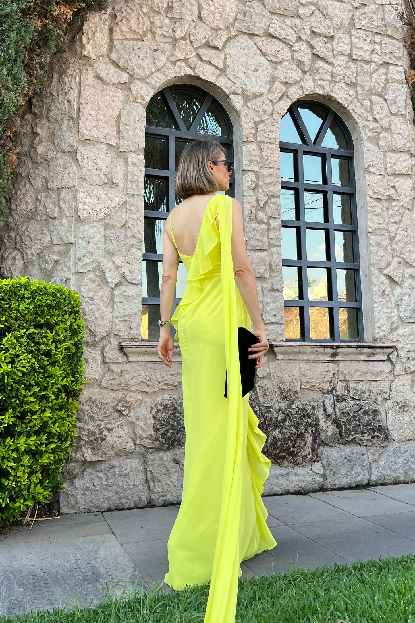 VESTIDO DETALLE HOMBRO