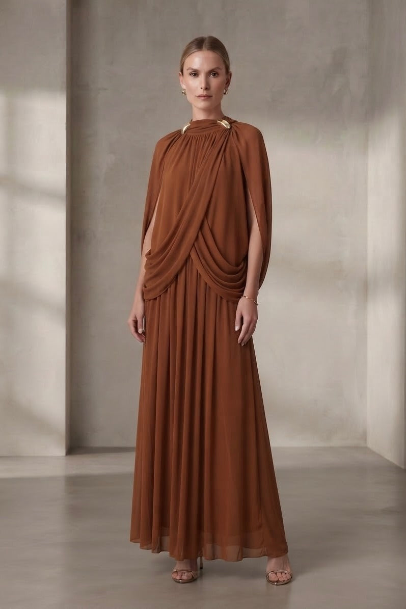 VESTIDO DETALLES DORADOS & CAIDAS
