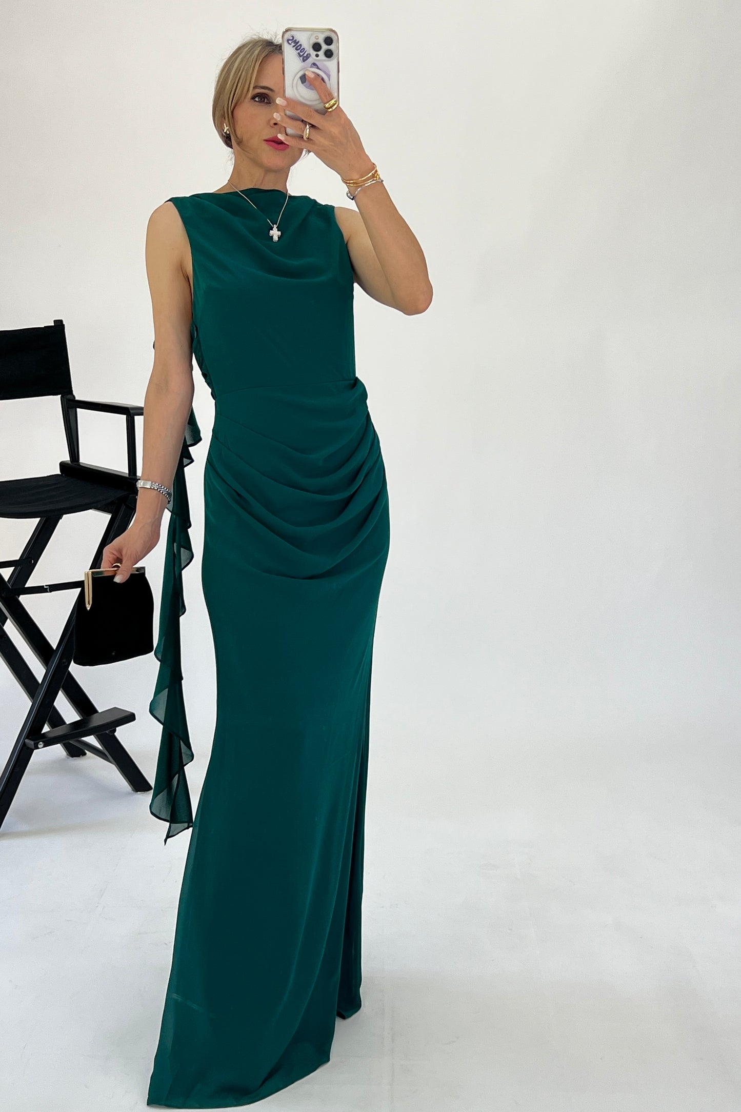 VESTIDO ESCAROLAS