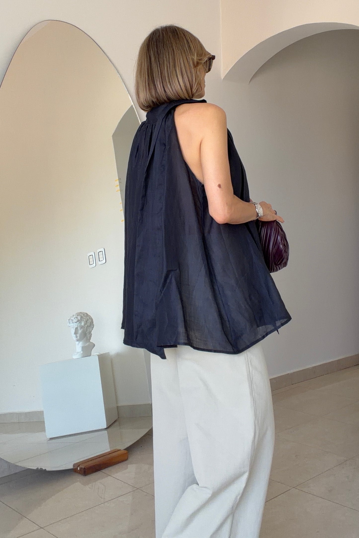 BLUSA DETALLE CUELLO