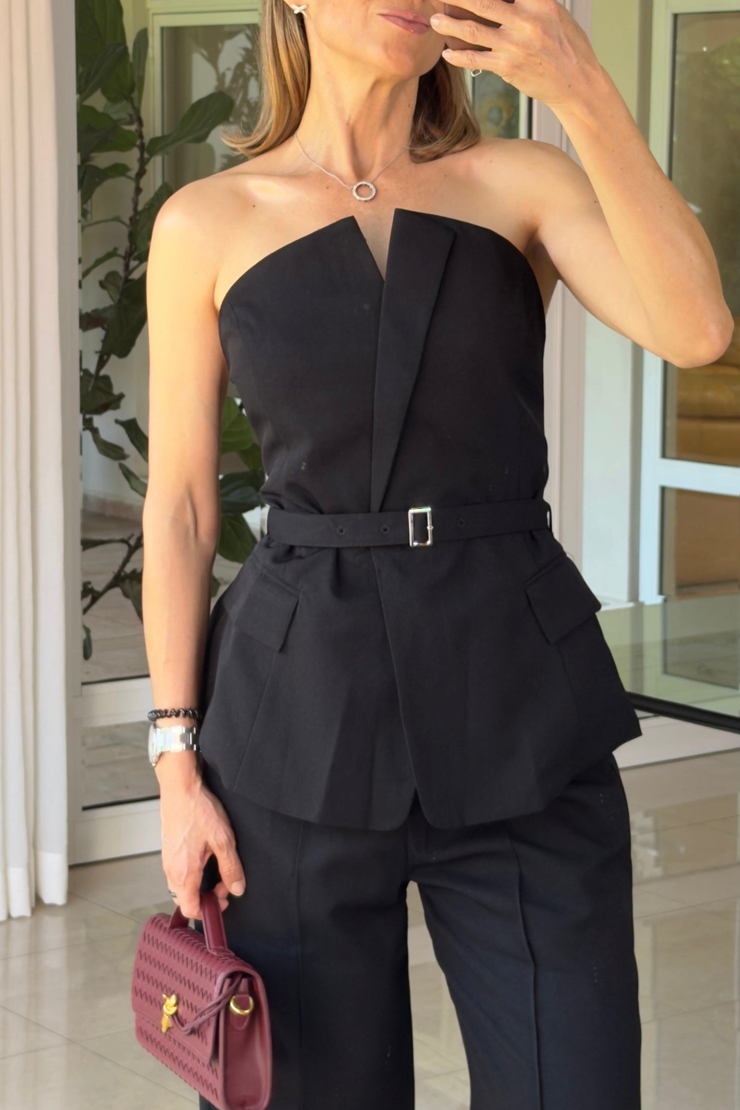 SET OFF SHOULDERS