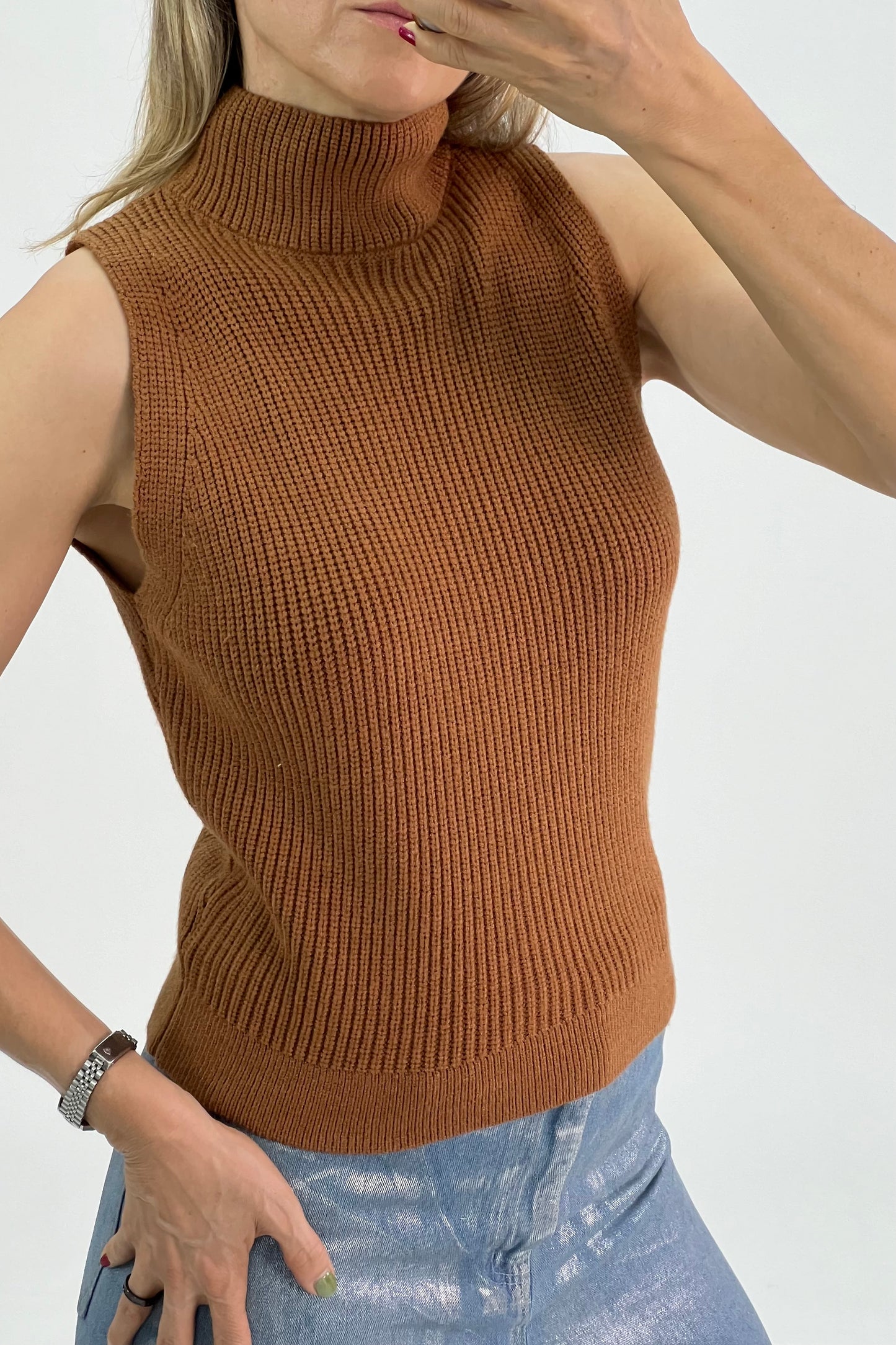 BLUSA CUELLO ALTO