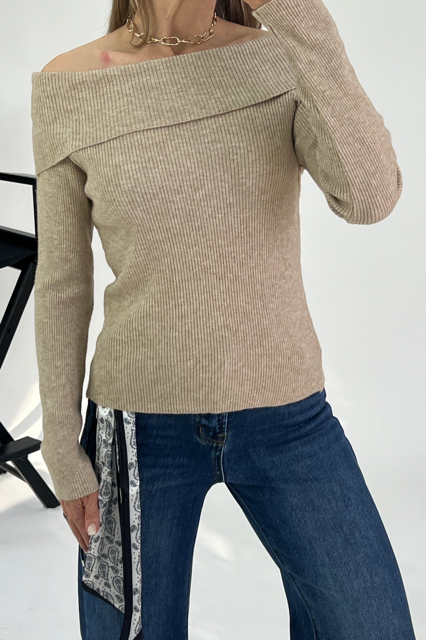 BLUSA HOMBROS DESCUBIERTOS