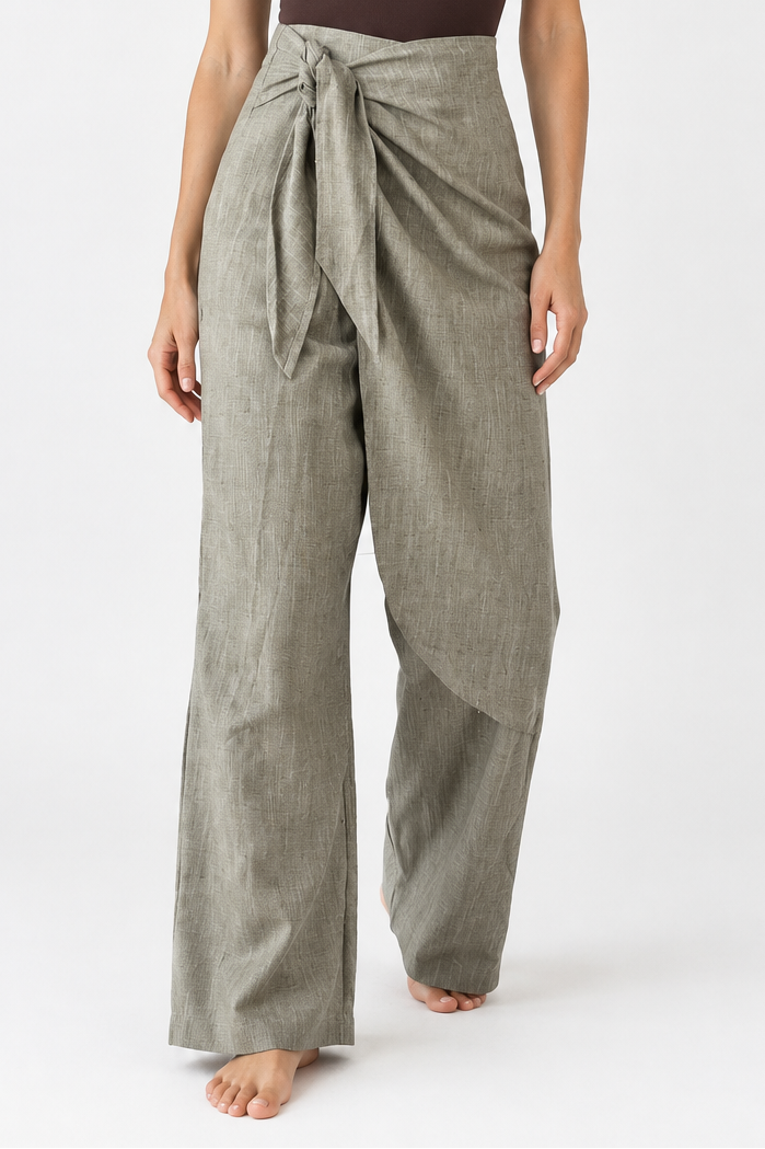 PANTALON DETALLE ANUDADO