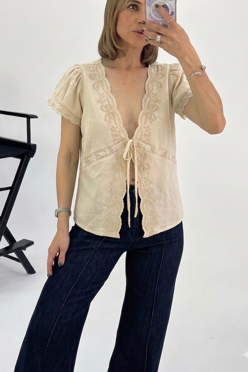 BLUSA ANUDADOS