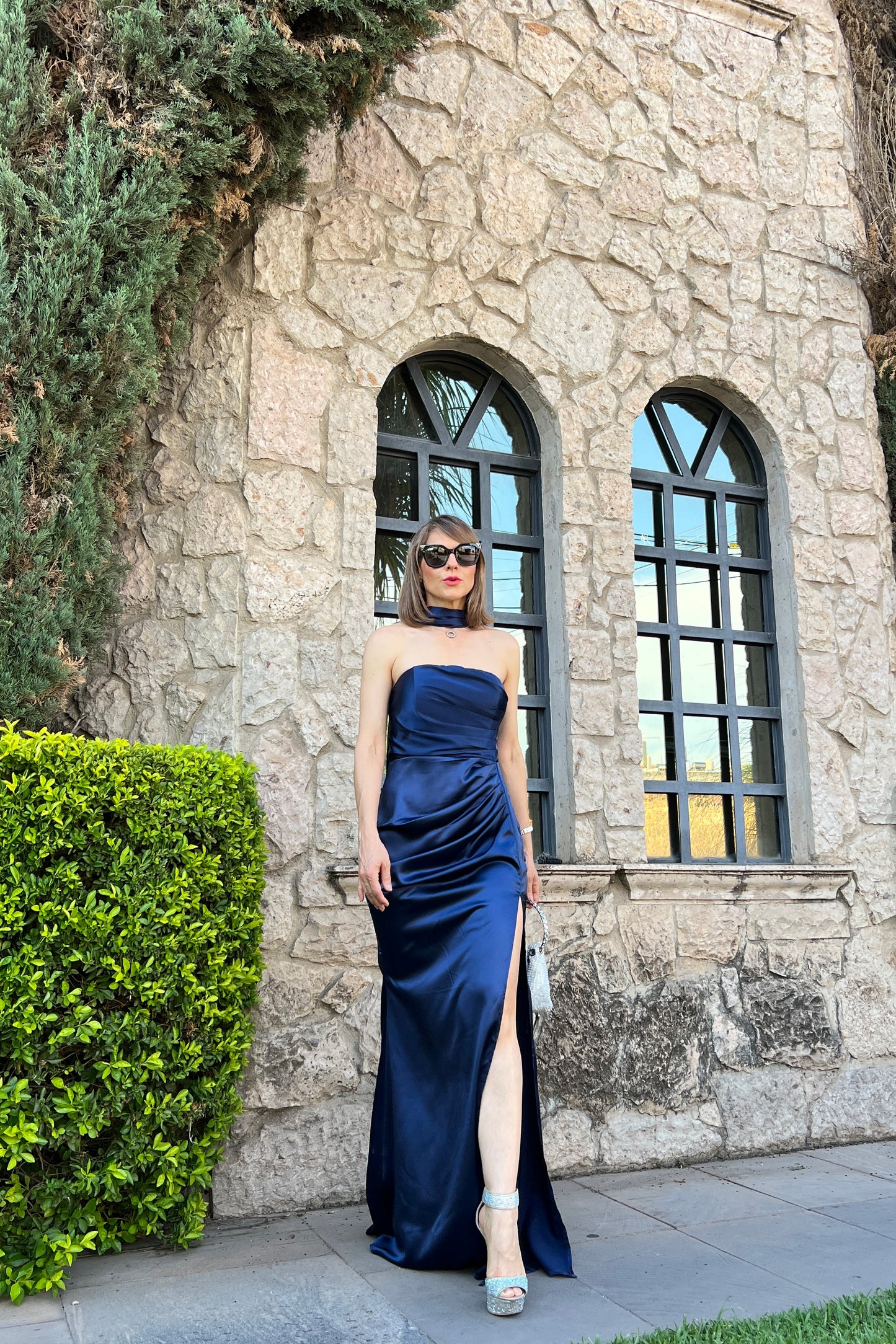 VESTIDO CON CORBATIN