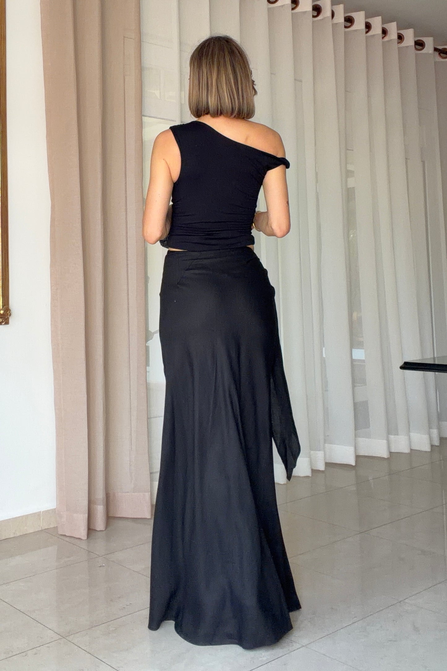 FALDA ANUDADO