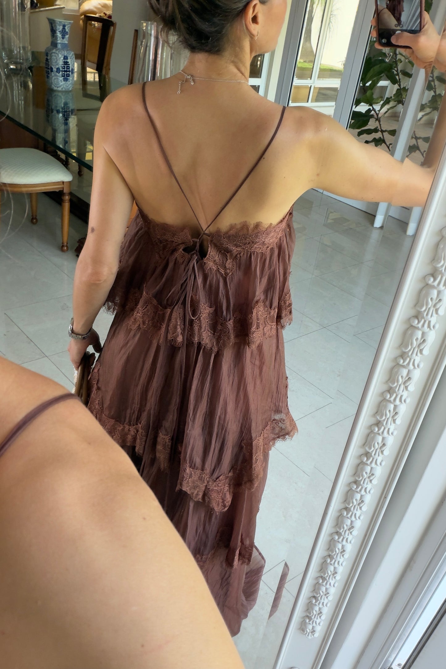 VESTIDO CAPAS & ENCAJE