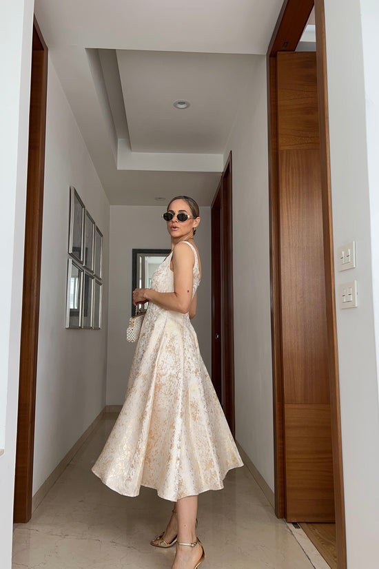 VESTIDO DETALLES DORADOS