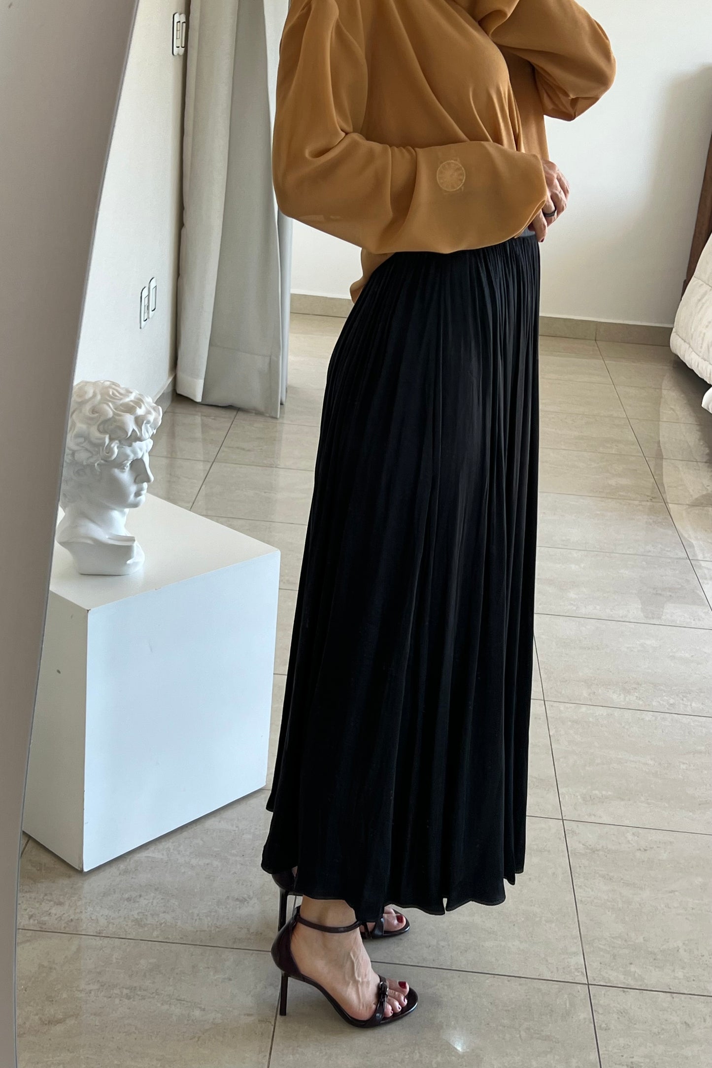 FALDA SATINADA
