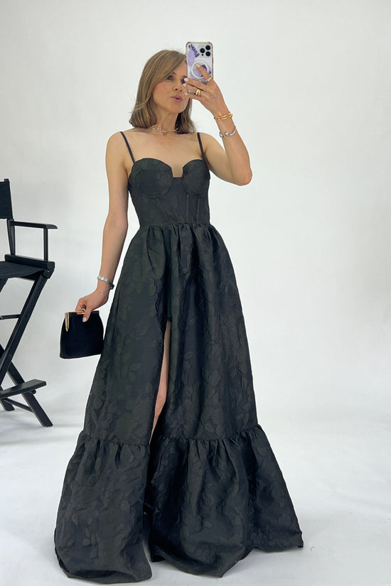 VESTIDO DETALLE EN TELA