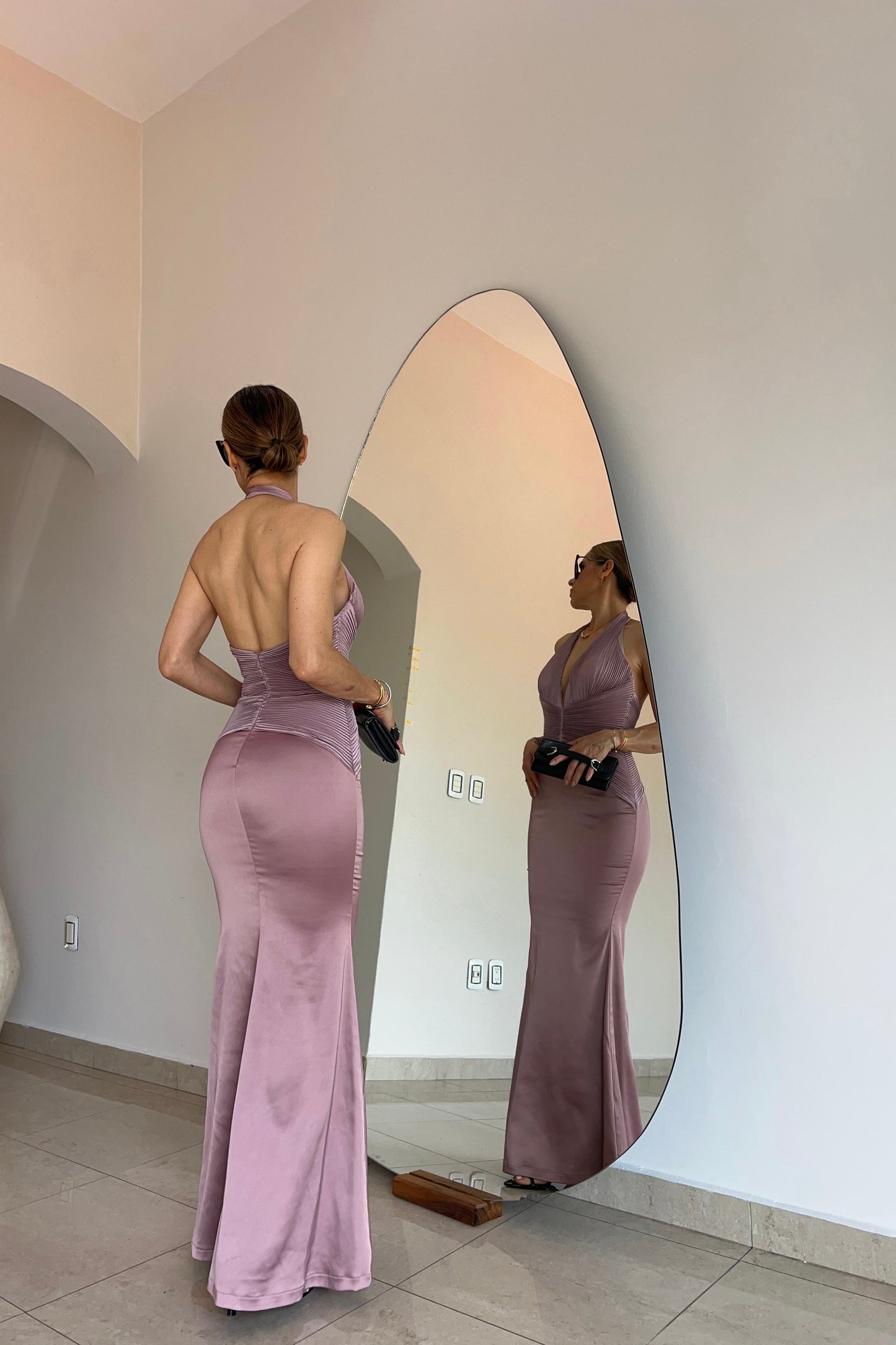 VESTIDO SATIN AL CUERPO