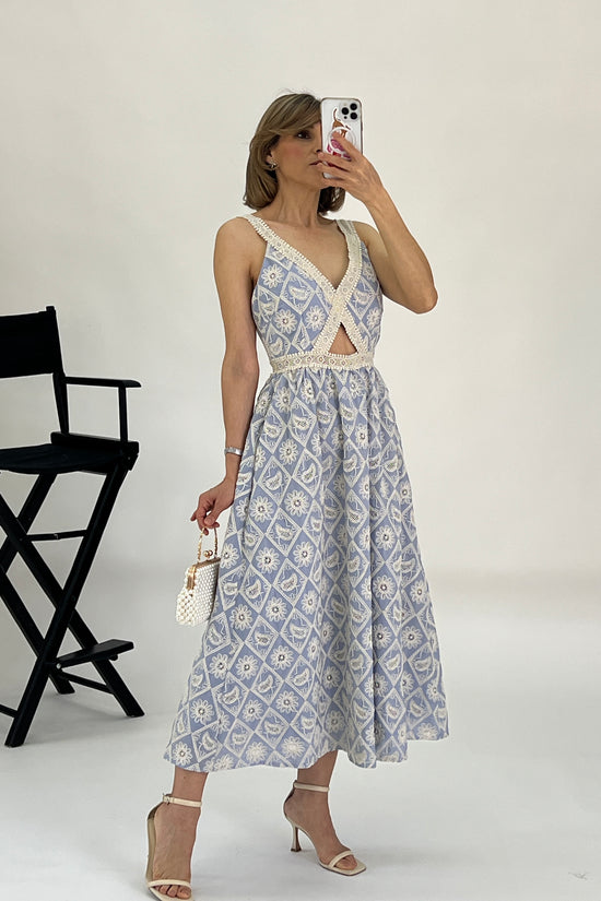 VESTIDO DETALLE ABERTURA