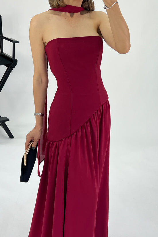 VESTIDO BAJO ABERTURA