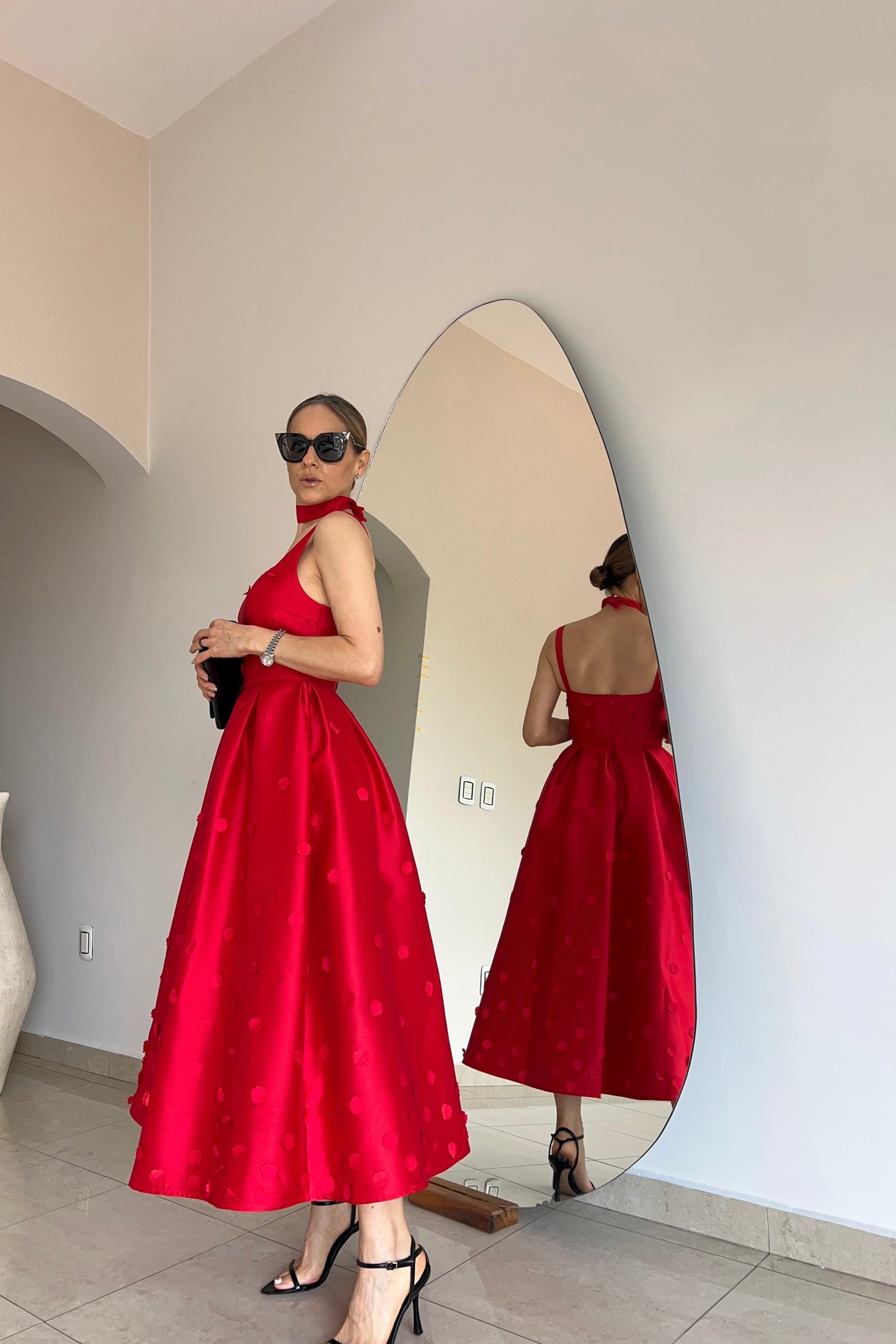 VESTIDO FLORES RESALTADAS