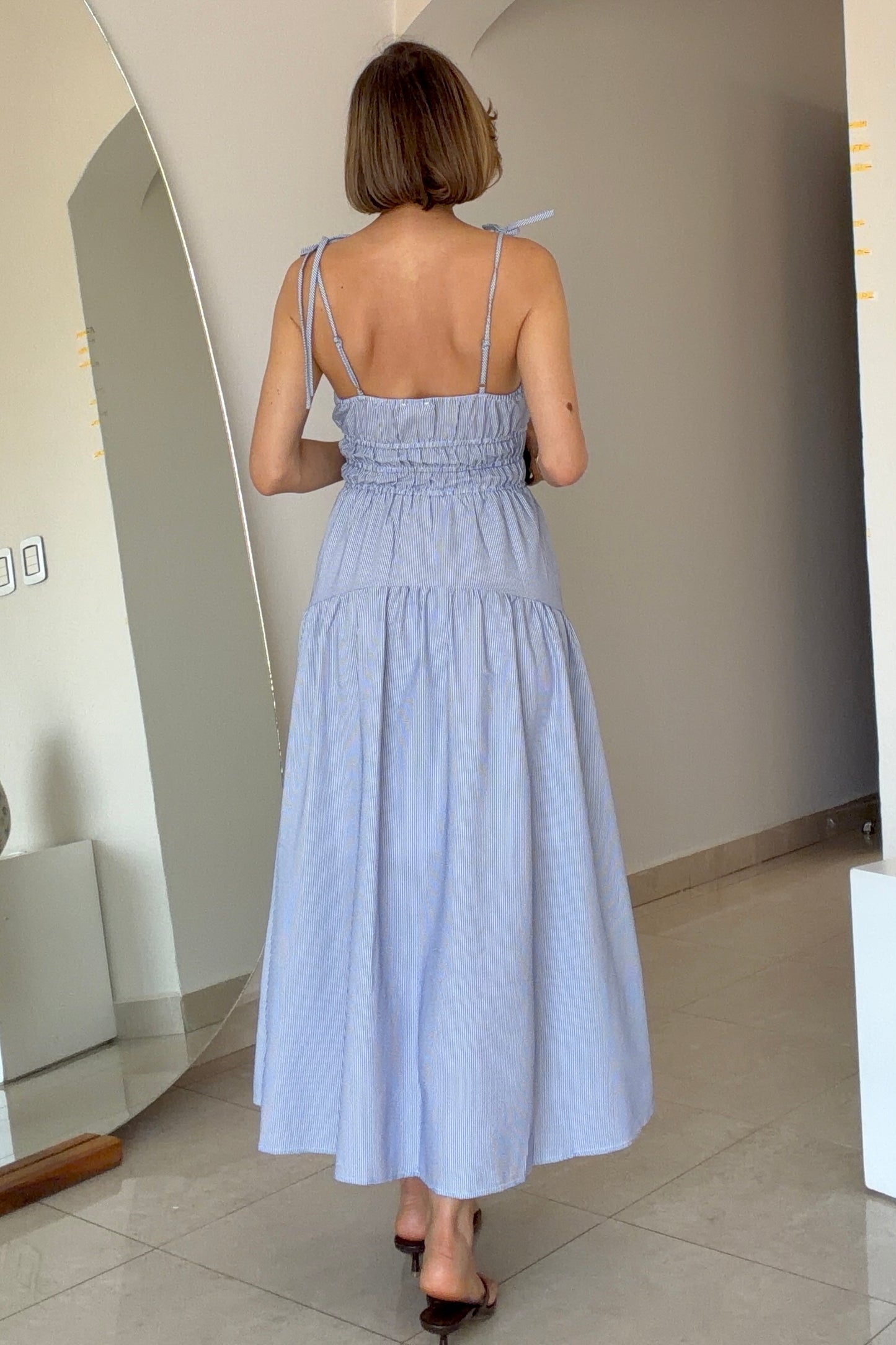 VESTIDO LÍNEAS