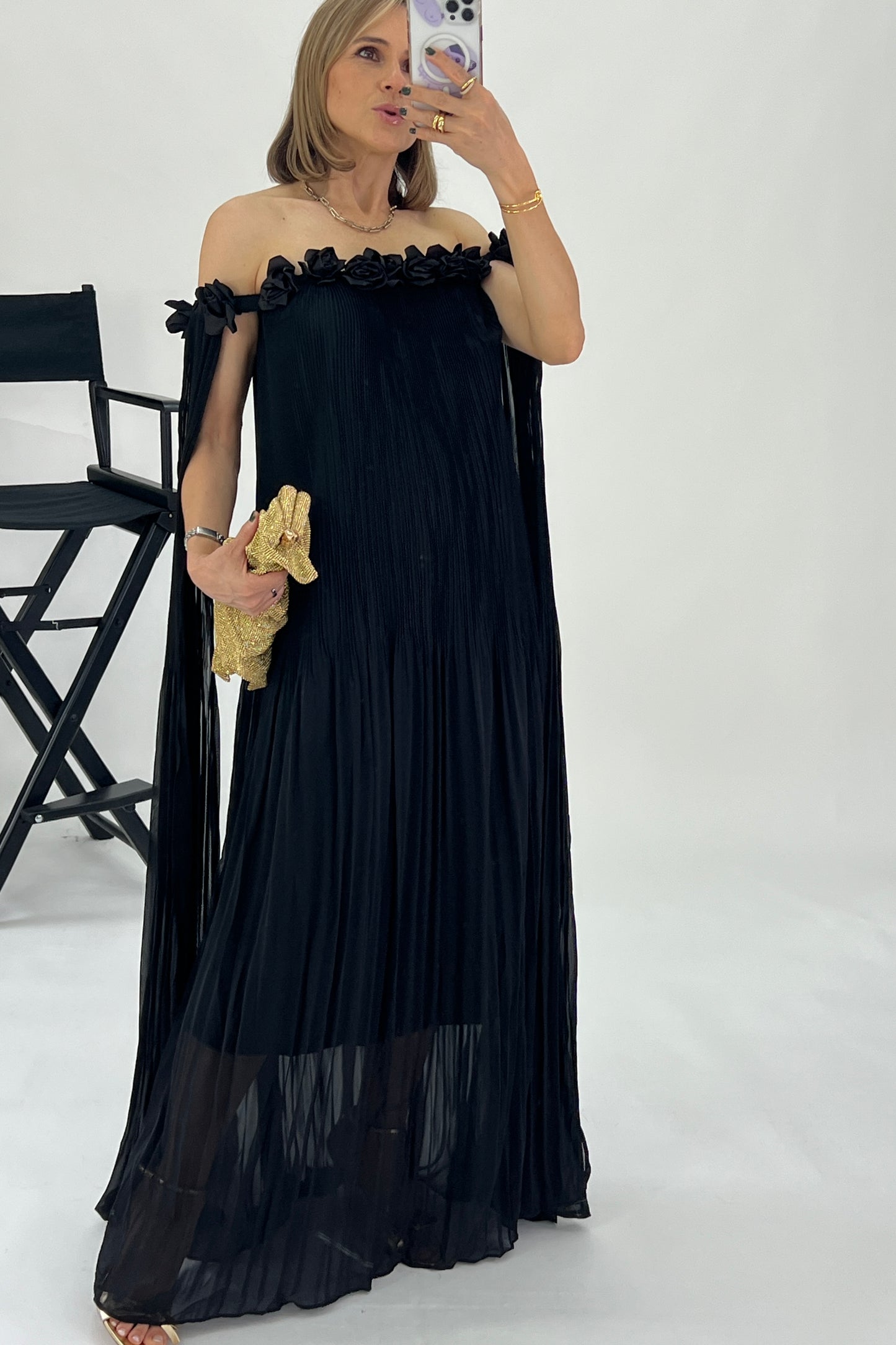 VESTIDO FLORES RESALTADAS