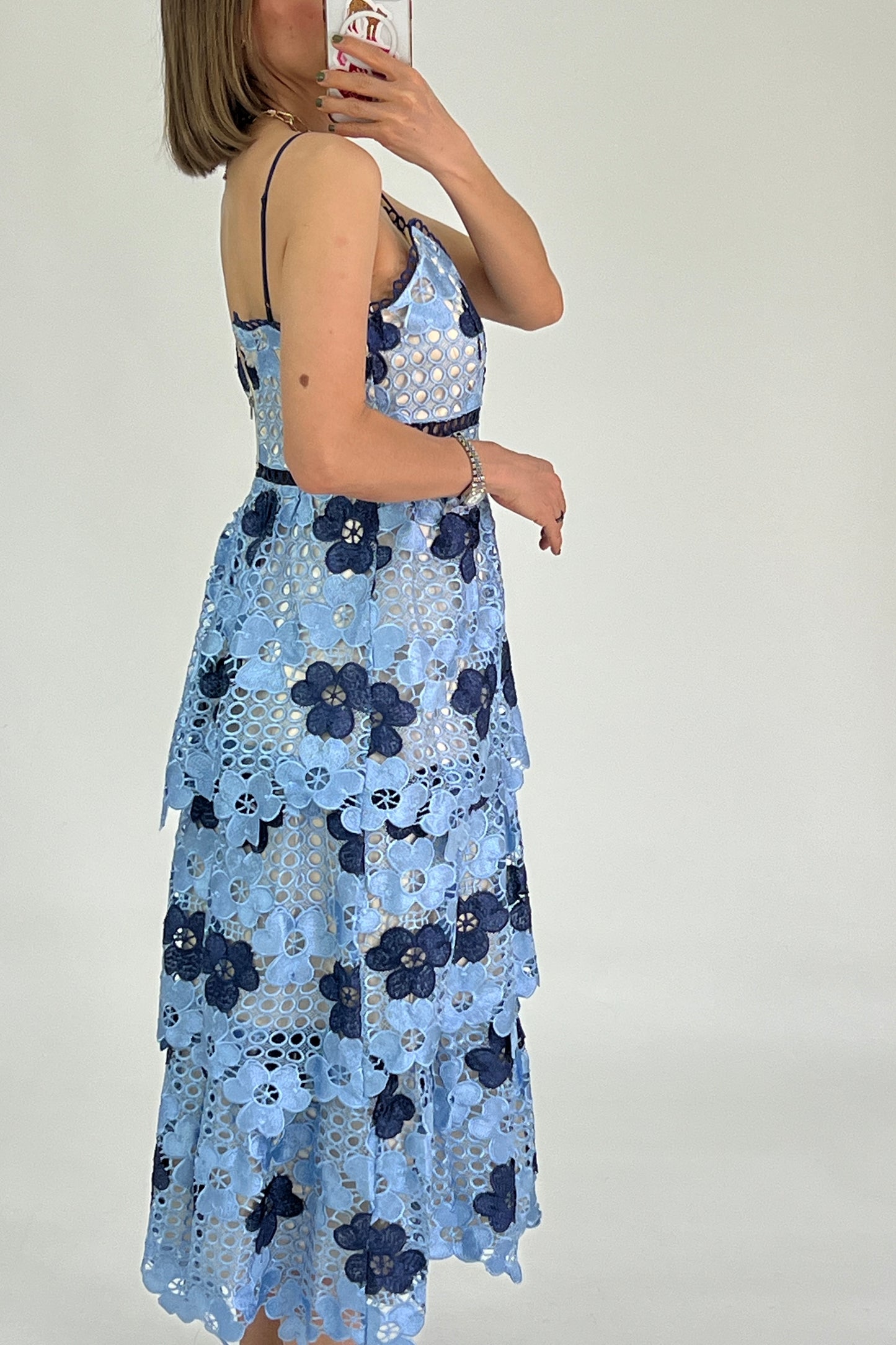 VESTIDO MIDI CAPAS