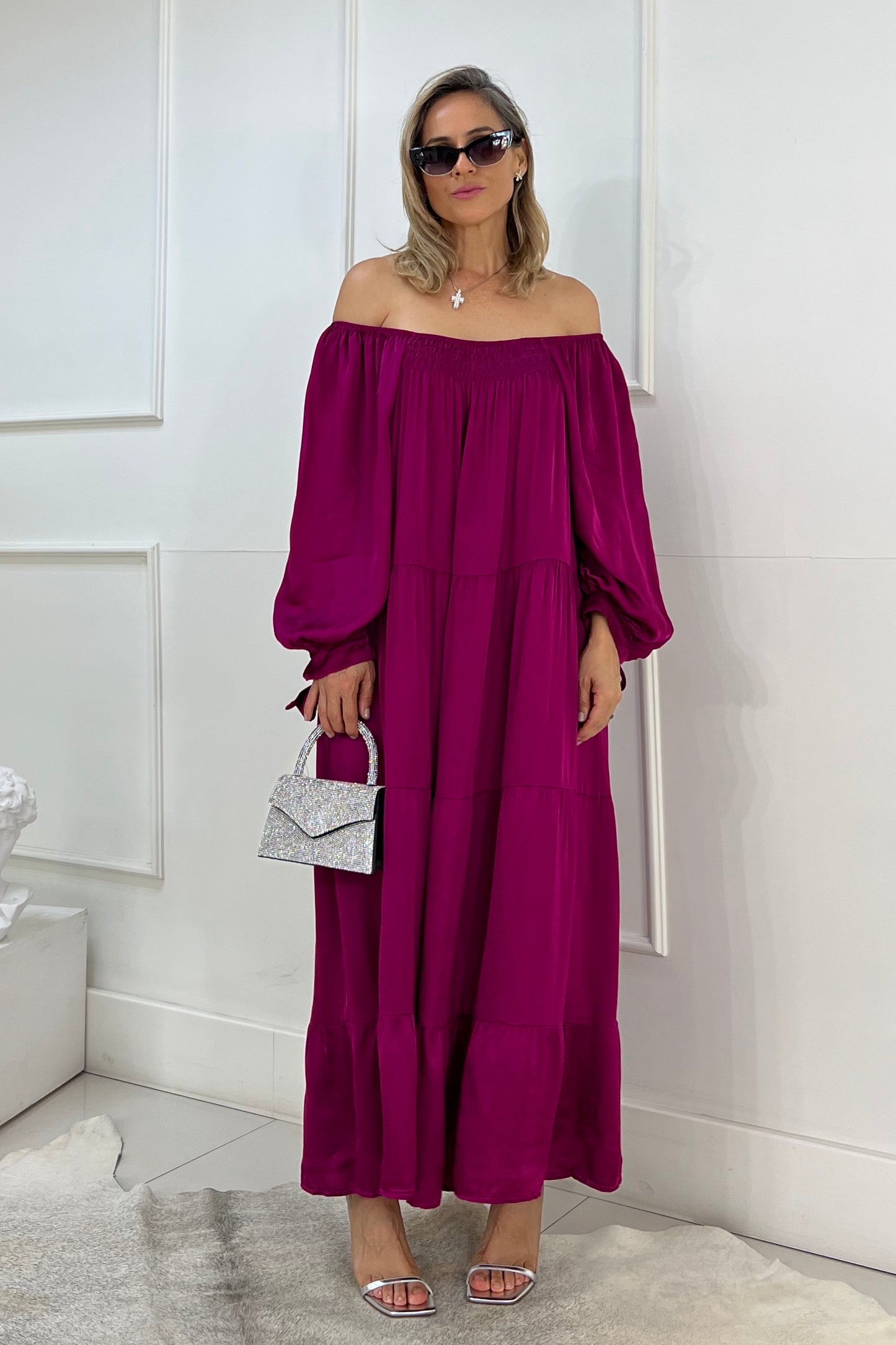 VESTIDO OFF SHOULDER SEDA